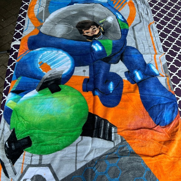 Disney 3 Beach Swim Towels Kids Nemo, Miles, Mickey Mouse - Picture 2 of 6